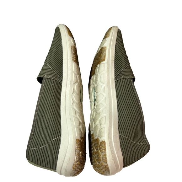 LL Bean Back Cove Slip On Sneaker Women’s Shoes Size 9 Medium Green - Picture 4 of 6